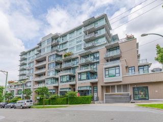 Photo 1: 325 2788 PRINCE EDWARD Street in Vancouver: Mount Pleasant VE Condo for sale in "Uptown" (Vancouver East)  : MLS®# R2702456