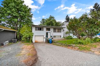 Photo 3: 2419 PARK Drive in Abbotsford: Central Abbotsford House for sale : MLS®# R2798441