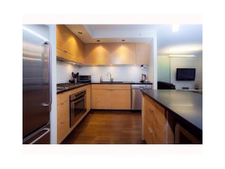 Photo 3: 904 1055 HOMER Street in Vancouver: Yaletown Condo for sale (Vancouver West)  : MLS®# V969340