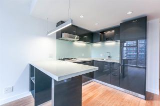 Photo 8: 1211 777 RICHARDS Street in Vancouver: Downtown VW Condo for sale in "Telus Garden" (Vancouver West)  : MLS®# R2149616