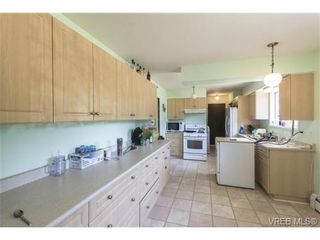 Photo 5: 2258 Aldeane Ave in VICTORIA: Co Colwood Lake House for sale (Colwood)  : MLS®# 705539