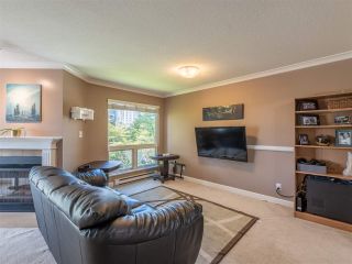 Photo 3: 303 1230 QUAYSIDE Drive in New Westminster: Quay Condo for sale in "TIFFANY SHORES" : MLS®# R2423059
