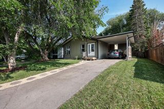 Photo 2: 6 Carriage Bay in Winnipeg: Heritage Park Residential for sale (5H)  : MLS®# 202317874