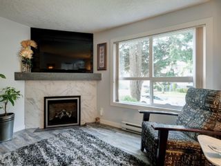 Photo 6: 201 9861 Fifth St in Sidney: Si Sidney North-East Condo for sale : MLS®# 924663