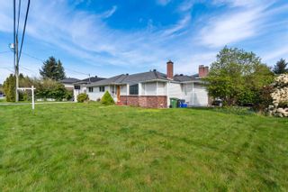 Photo 1: 3891 YOUNGMORE Road in Richmond: Seafair House for sale : MLS®# R2681682