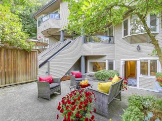 Photo 18: 2411 W 1ST Avenue in Vancouver: Kitsilano Townhouse for sale in "Bayside Manor" (Vancouver West)  : MLS®# R2191405