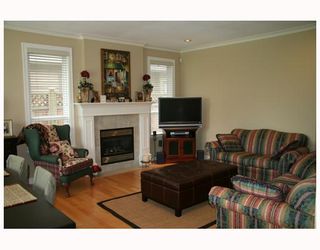 Photo 6: 5465 COMMODORE Drive in Ladner: Neilsen Grove House for sale in "MARINA GARDEN ESTATES" : MLS®# V702939