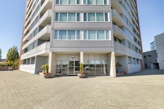 Photo 3: 102 3920 HASTINGS Street in Burnaby: Willingdon Heights Condo for sale in "INGLETON PLACE" (Burnaby North)  : MLS®# R2710948