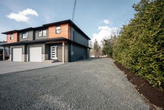 Photo 2: B 840 Nicholls Rd in Campbell River: CR Campbell River Central Half Duplex for sale : MLS®# 896251