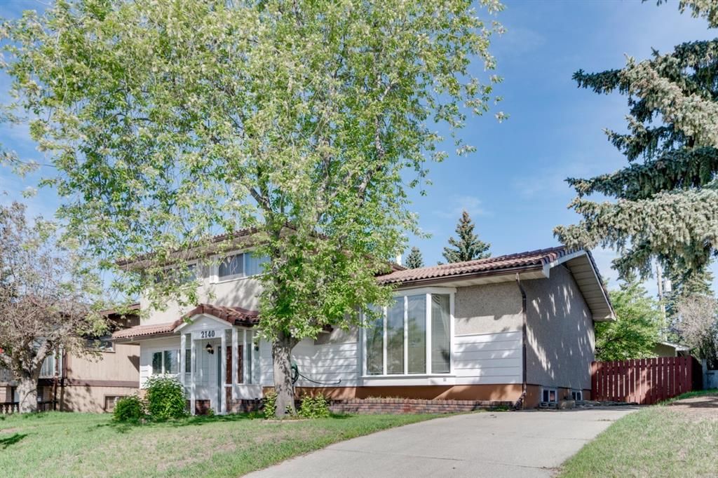 Main Photo: 2140 8 Avenue NE in Calgary: Mayland Heights Detached for sale : MLS®# A1115319