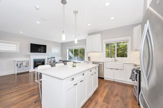 Photo 9: 1174 Bombardier Cres in Langford: La Westhills House for sale : MLS®# 886502