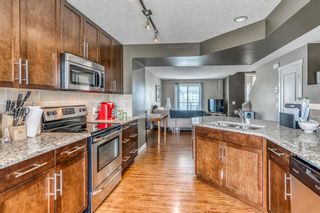 Photo 6: 576 Mckenzie Towne Drive SE in Calgary: McKenzie Towne Row/Townhouse for sale : MLS®# A1212761