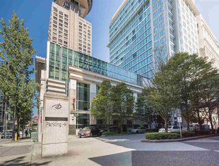 Photo 17: 1806 438 SEYMOUR Street in Vancouver: Downtown VW Condo for sale in "THE CONFERENCE PLAZA" (Vancouver West)  : MLS®# R2289449