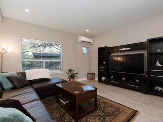 Photo 3: 2816 Knotty Pine Rd in Langford: La Langford Proper Row/Townhouse for sale : MLS®# 833696