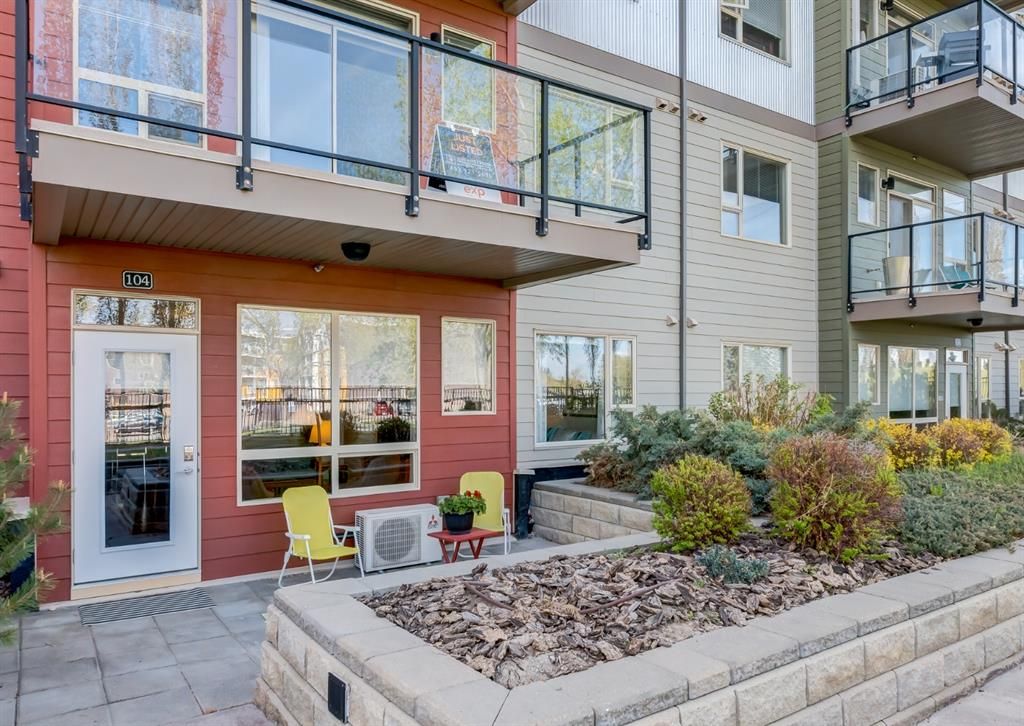 Main Photo: 104 4303 1 Street NE in Calgary: Highland Park Apartment for sale : MLS®# A1224967