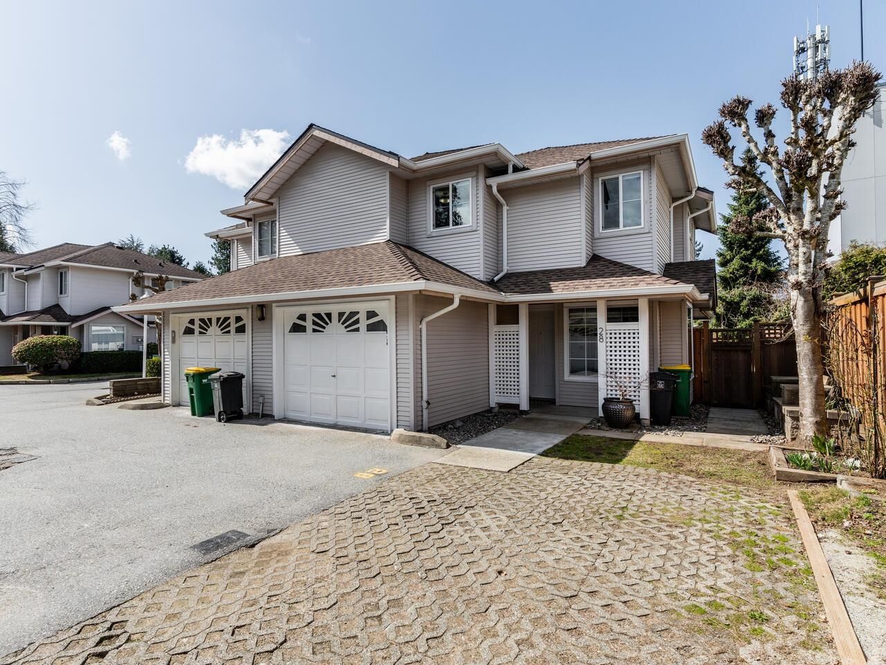 Main Photo: 28 12188 HARRIS Road in Pitt Meadows: Central Meadows Townhouse for sale in "WATERFORD PLACE" : MLS®# R2764828