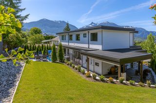 Photo 7: 1043 GLACIER VIEW Place in Squamish: Garibaldi Highlands House for sale in "Garibaldi Highlands" : MLS®# R2711367