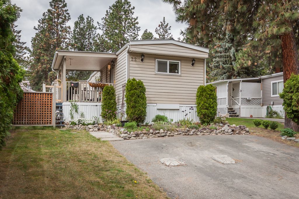 Main Photo: #22 1999 Highway 97S: House for sale (LH)  : MLS®# 10115942