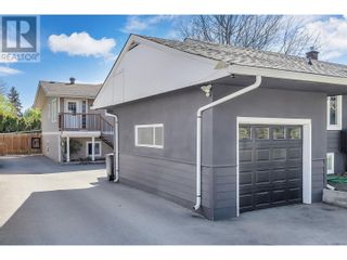 Photo 32: 855 Saucier Avenue in Kelowna: House for sale : MLS®# 10311334