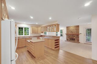 Photo 10: 6945 Pavel Crt in Central Saanich: CS Brentwood Bay House for sale : MLS®# 912936