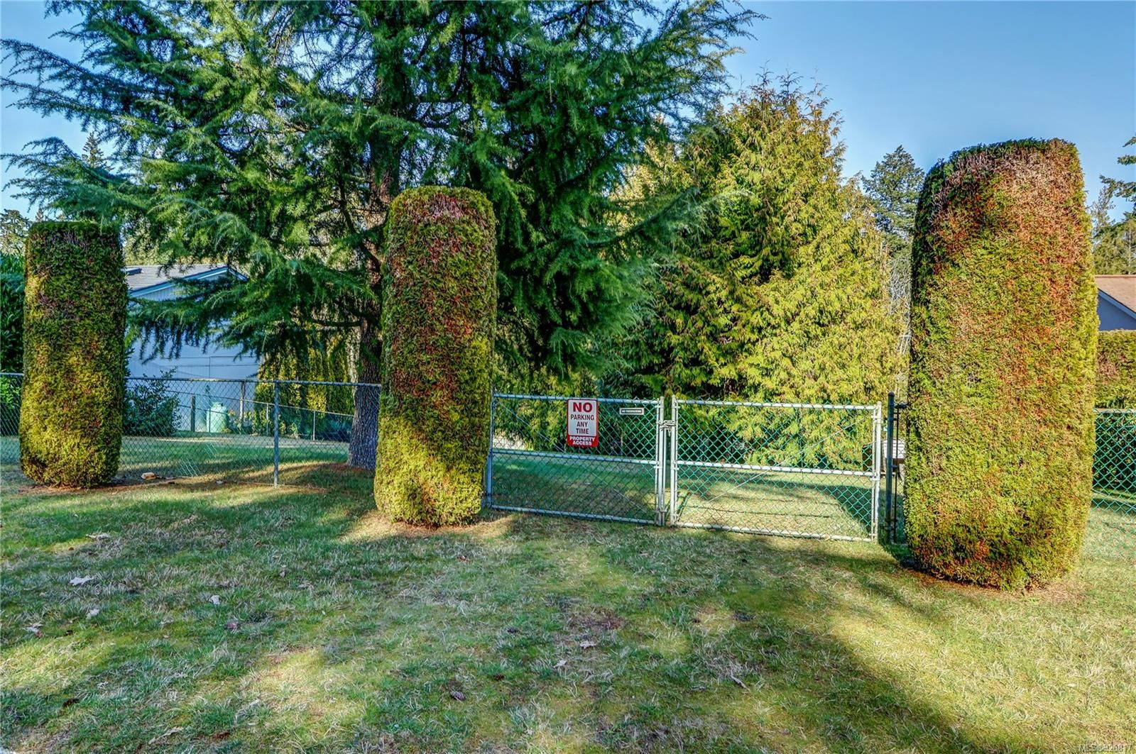 Main Photo: 214 Emery Way in Nanaimo: Na University District Land for sale : MLS®# 926817