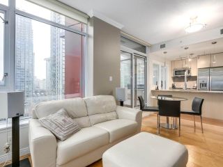 Photo 11: 1202 1211 MELVILLE Street in Vancouver: Coal Harbour Condo for sale in "The Ritz" (Vancouver West)  : MLS®# R2223413