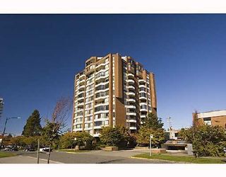 Photo 1: 801 2189 W 42ND Avenue in Vancouver: Kerrisdale Condo for sale in "GOVERNOR POINT" (Vancouver West)  : MLS®# V768862
