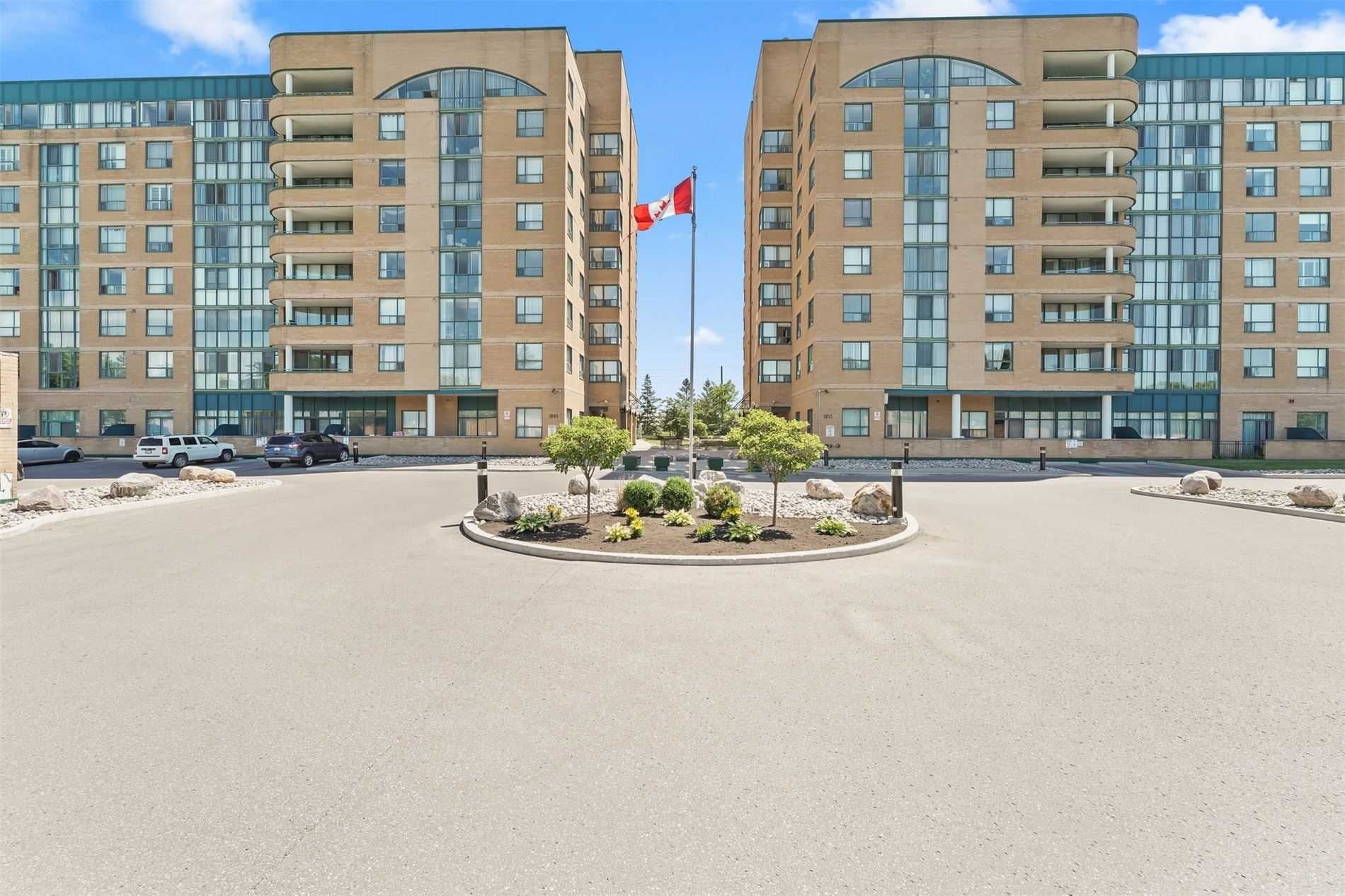 Main Photo: 114 1655 Pickering Parkway in Pickering: Village East Condo for sale : MLS®# E5732263