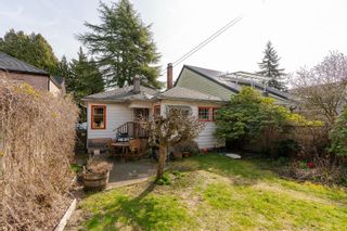 Photo 3: 5937 HOLLAND Street in Vancouver: Southlands House for sale (Vancouver West)  : MLS®# R2760937