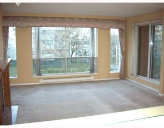 Photo 7: 214 8300 BENNETT Road in Richmond: Brighouse South Condo for sale in "MAPLE COURT II" : MLS®# V685294