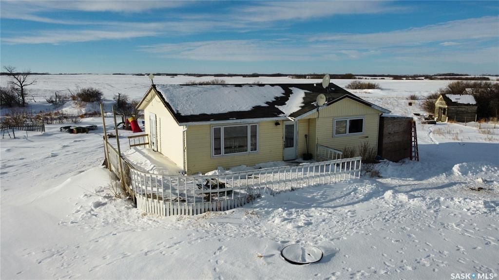 Main Photo: Edenwold Acreage in Edenwold: Residential for sale (Edenwold Rm No. 158)  : MLS®# SK916579
