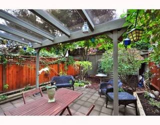 Photo 5: 104 1922 7TH Ave in Vancouver West: Home for sale : MLS®# V795218