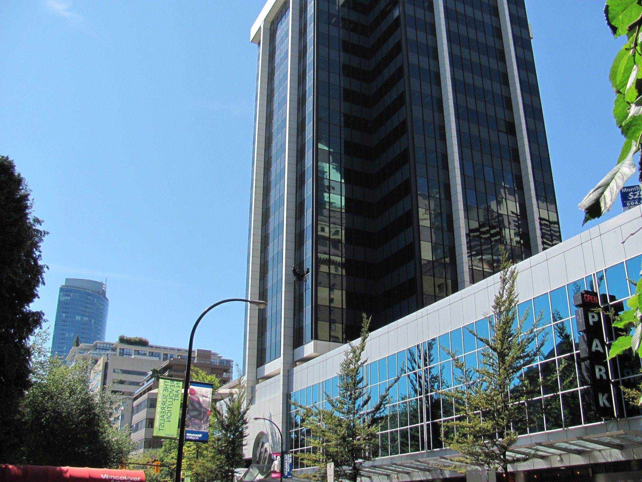 Main Photo: 777 Hornby Street in Vancouver: Office for lease