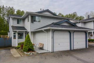 Photo 1: 105 11255 HARRISON Street in Maple Ridge: East Central Townhouse for sale in "RIVER HEIGHTS" : MLS®# R2167830
