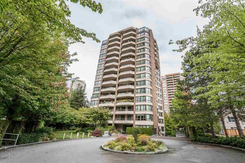 FEATURED LISTING: 701 - 6152 KATHLEEN Avenue Burnaby