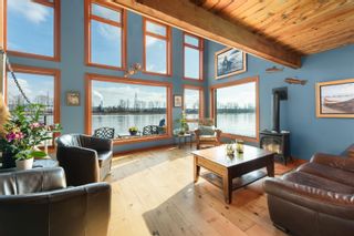Main Photo: 1 800 SOUTH DYKE Road in New Westminster: Queensborough House for sale in "QUEENSGATE MARINA" : MLS®# R2853566