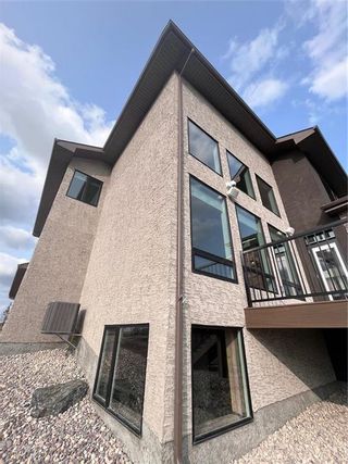 Photo 8: 11 Siddiqui Ridge in Winnipeg: Waverley West Residential for sale (1R)  : MLS®# 202327017