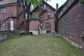 Photo 3: Main 7 Harvard Avenue in Toronto: Roncesvalles House (2 1/2 Storey) for lease (Toronto W01)  : MLS®# W3599492