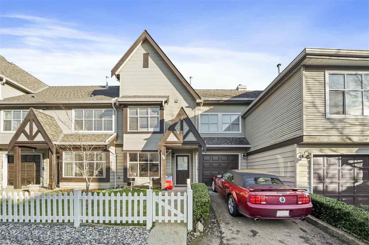Main Photo: 118 12099 237 Street in Maple Ridge: East Central Townhouse for sale in "Gabriola" : MLS®# R2532727