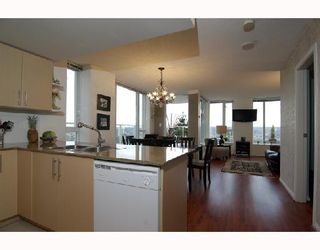 Photo 9: 2405 550 TAYLOR Street in Vancouver: Downtown VW Condo for sale in "THE TAYLOR" (Vancouver West)  : MLS®# V699646