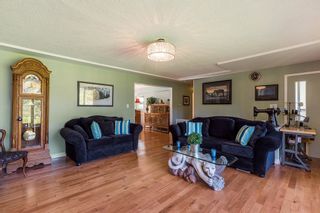 Photo 3: 56 WagonWheel Cres in Langley: Home for sale : MLS®# R2212194