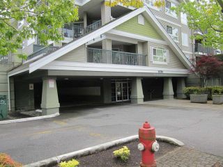 Photo 1: 313 6336 197 Street in Langley: Willoughby Heights Condo for sale in "The Rockport" : MLS®# R2166525