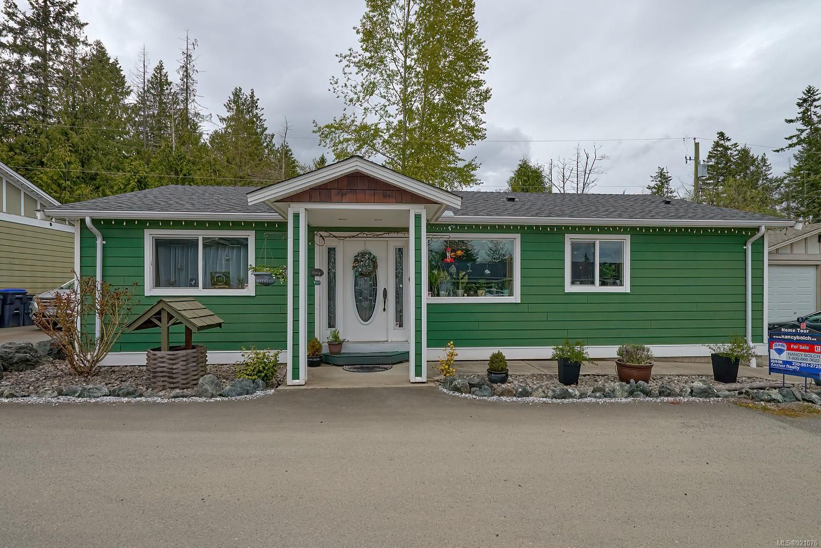 Main Photo: 16 1749 Whibley Rd in Coombs: PQ Errington/Coombs/Hilliers Manufactured Home for sale (Parksville/Qualicum)  : MLS®# 921076