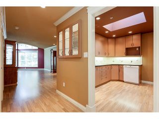 Photo 2: 308 15342 20 Avenue in Surrey: King George Corridor Condo for sale in "STERLING PLACE" (South Surrey White Rock)  : MLS®# R2005987