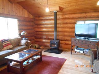 Photo 4: 7635 Mountain Drive in Anglemont: North Shuswap House for sale (Shuswap)  : MLS®# 10051750