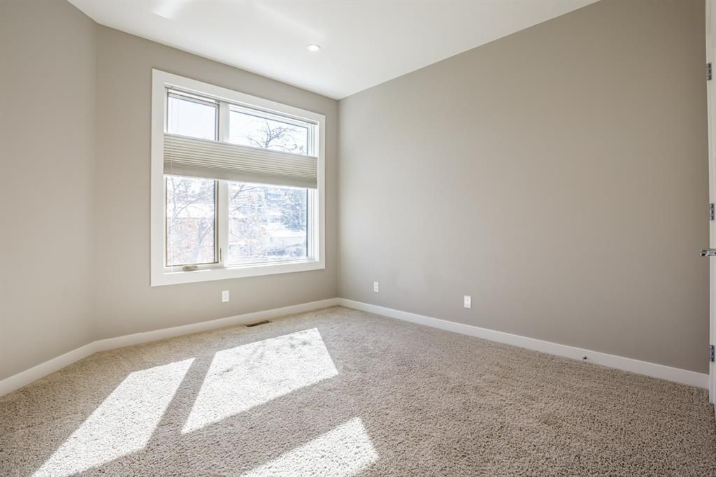 Photo 19: Photos: 1938 27 Avenue SW in Calgary: South Calgary Semi Detached for sale : MLS®# A1086369