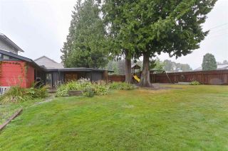 Photo 3: 1845 SUTHERLAND Avenue in North Vancouver: Boulevard House for sale : MLS®# R2403280
