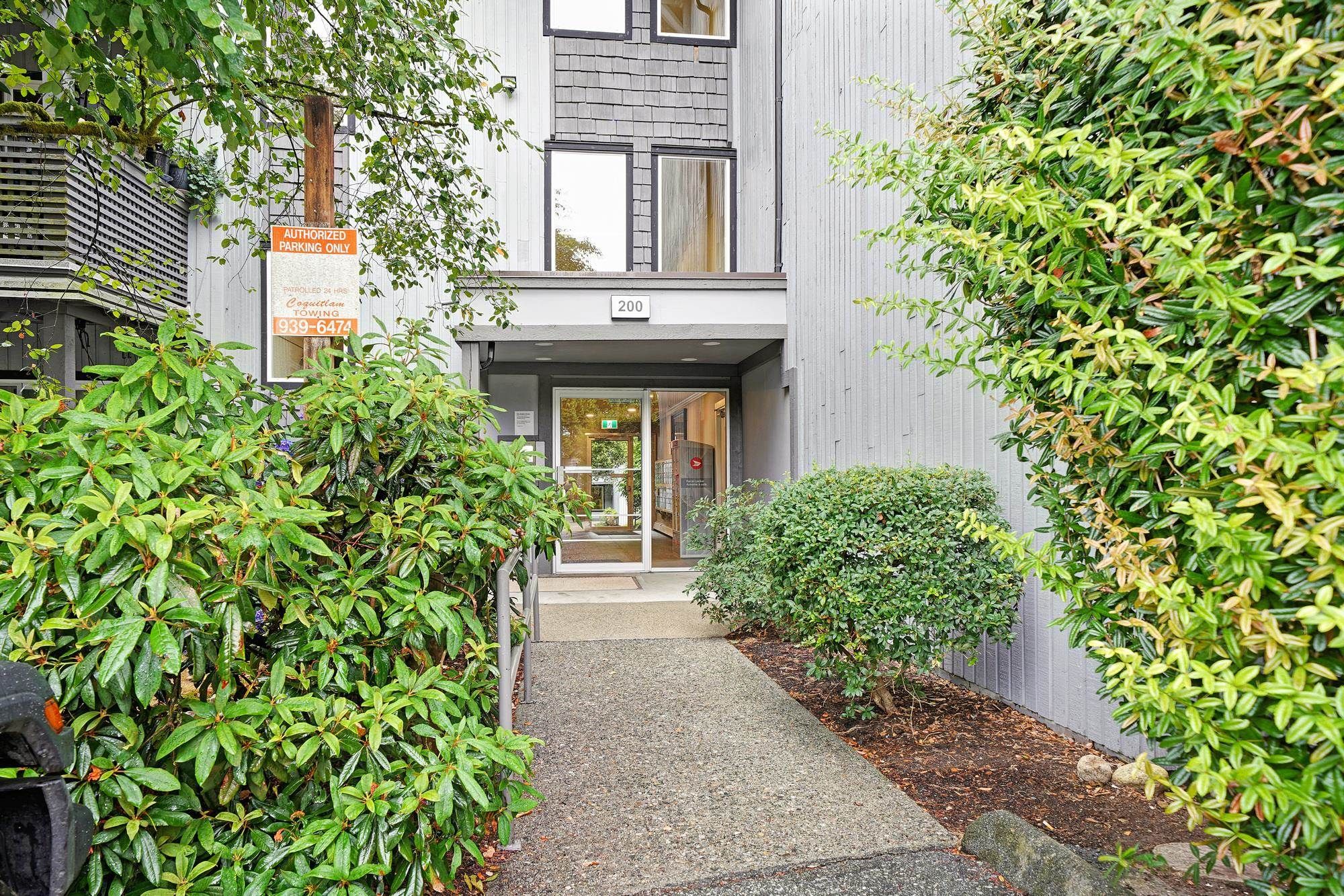 Main Photo: 148 200 WESTHILL Place in Port Moody: College Park PM Condo for sale : MLS®# R2802226