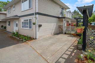 Photo 8: 9543 Sharples Rd in Sidney: Si Sidney South-West Half Duplex for sale : MLS®# 962791