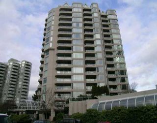 Photo 1: 401 1065 QUAYSIDE Drive in New_Westminster: Quay Condo for sale in "Quayside Tower 2" (New Westminster)  : MLS®# V643262
